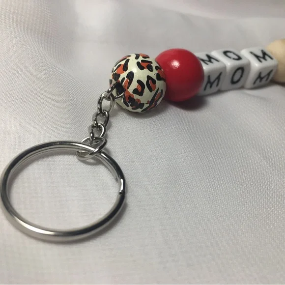 Mom Keychain ❤️ - Picture 2 of 5